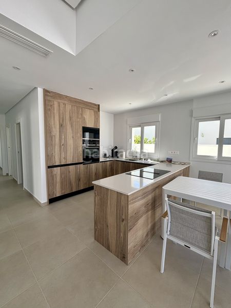 Foto c5e91593-00d4-4f69-b18b-9043dad1aec2. Casa a Benijófar