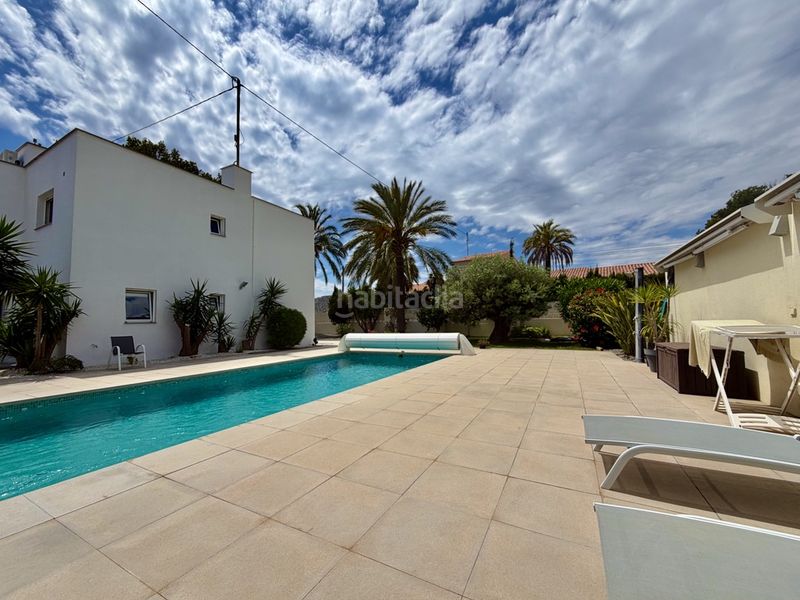 Foto 7c77be31-52cf-4580-a83d-ec2a353492ad. Casa amb aparcament a Pueblo Calp