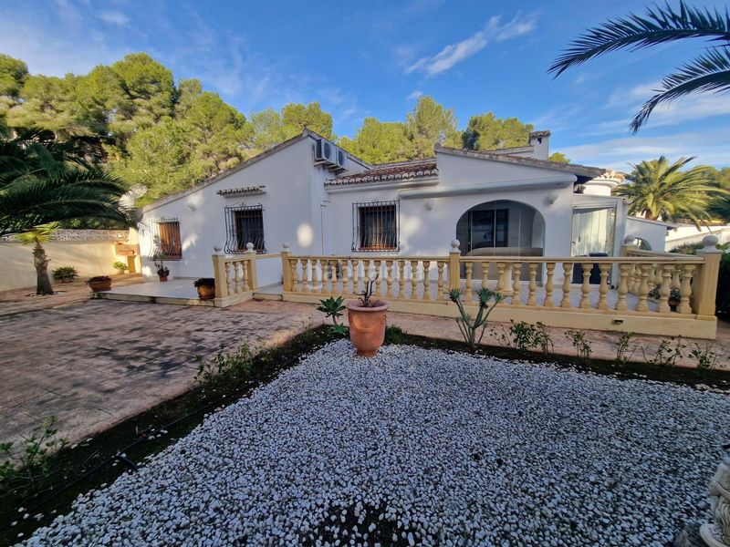 Foto adfb0a92-aa77-457b-9c3d-84dce052f295. Casa a Casco Urbano Moraira