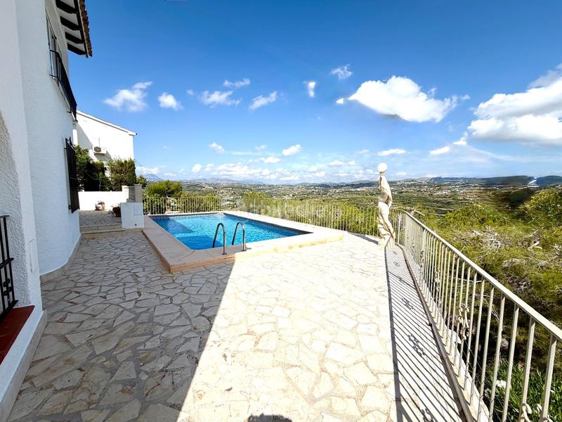 Foto c84c1873-a69e-40fa-8dfc-8c4674f7e8de. Casa a Casco Urbano Moraira