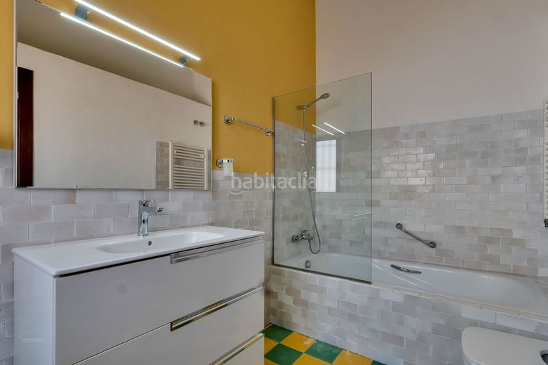 Foto c6fdfa46-0f4f-4a51-a808-a0d5c36bb455. Casa a La Fustera Benissa