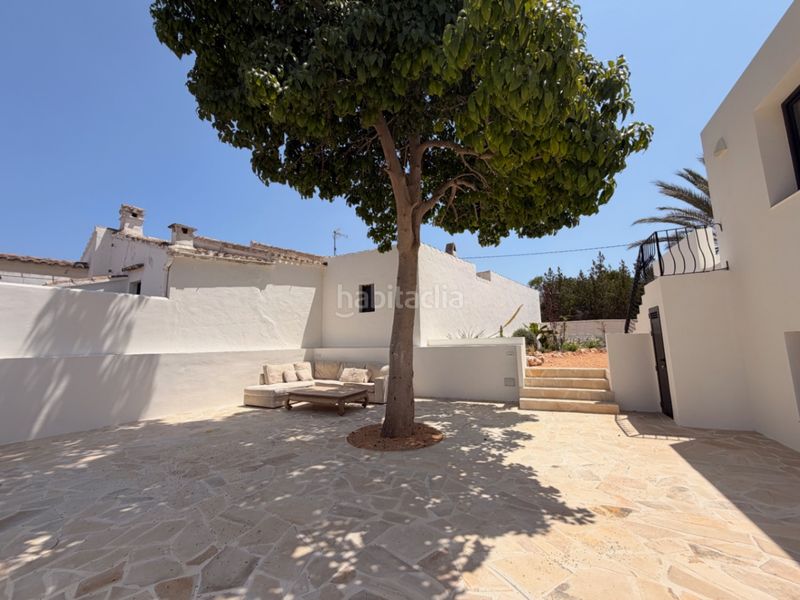 Foto c1ff31fa-83a6-4327-8565-807ca33e210f. Casa a Centro Ciudad Xàbia