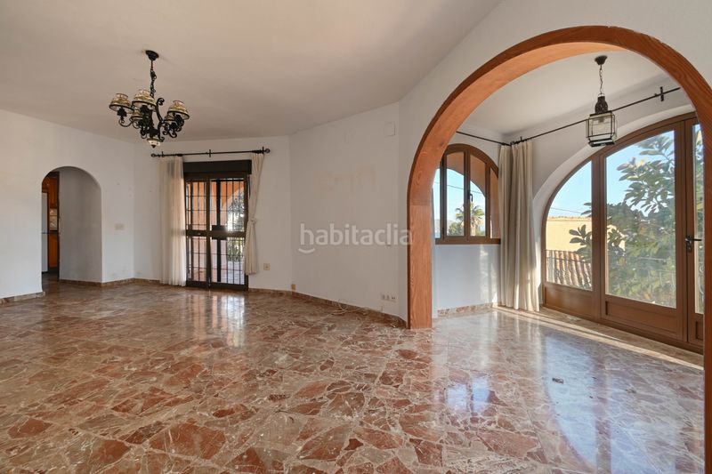 Foto 1d9d9395-efef-46dd-98b0-c434764b4997. Casa a Casco Urbano Moraira