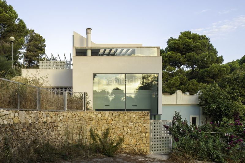 Foto d0bc41a0-03c3-4d45-afea-93293d891a40. Casa amb aparcament a Centro Urbano Dénia