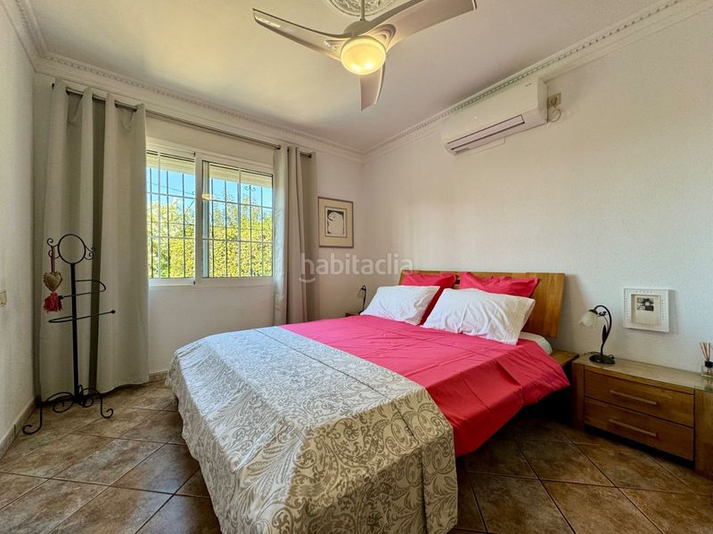 Foto d5bf1d24-52e8-48d4-950b-66556ea93edb. Casa amb aparcament a Centro Urbano Dénia