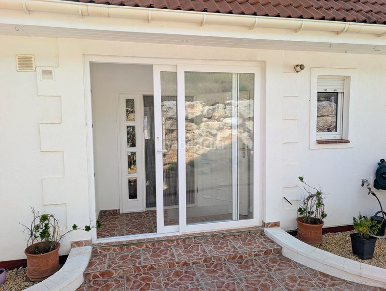 Foto ca29d0d5-5b8e-4f3e-a0fa-0e0345ba0726. Casa a Xaló