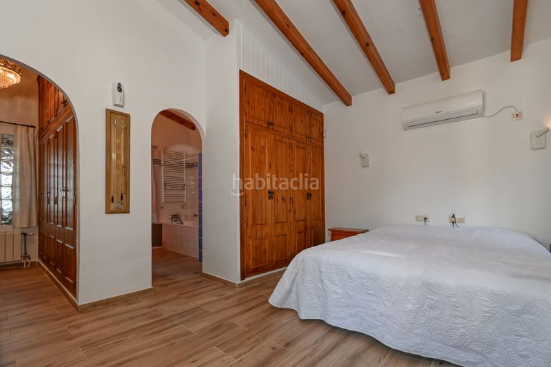 Foto a699db57-f464-4cd3-86ae-394eec3cf555. Casa a Paichi Moraira