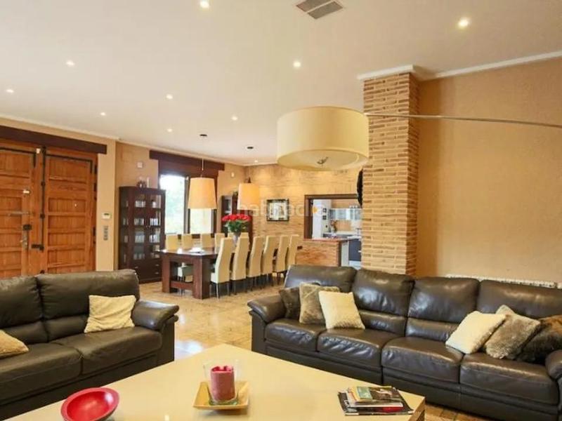 Foto 05131f77-771e-4756-9b5d-0fedf22be7d7. Country house with parking in Las Rotas / Les Rotes Dénia