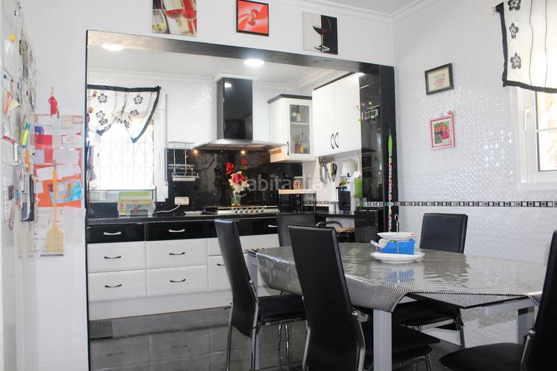 Foto 5b39e1f7-81bc-4f06-aee8-695783d01d22. Casa en Poblets (els)