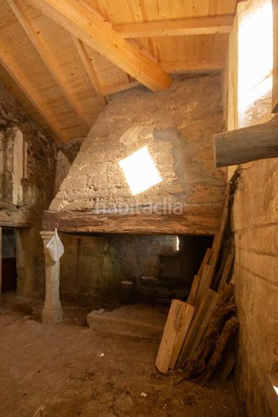 Foto 7a6f1ca5-ed07-458e-9e13-da9c6a12cc25. Chalet avec parking dans Laracha