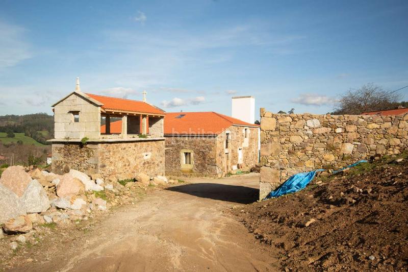 Foto db8fd157-fd61-4931-b03c-472dc9bb24ac. Chalet avec parking dans Laracha