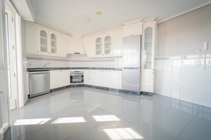 Foto 7386741c-892e-4419-ac37-a441c8989581. Appartement avec chauffage parking dans Zona Ultramar Ferrol