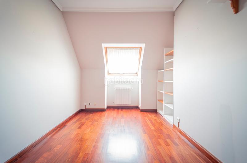 Foto 7c55159f-aad3-41e8-9ebe-aed19853fd54. Appartement avec chauffage parking dans Zona Ultramar Ferrol