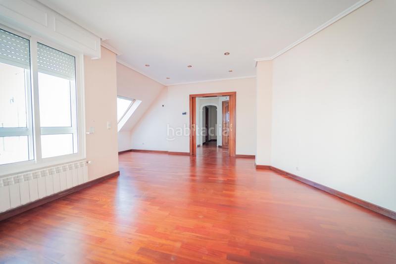 Foto c88858f9-b1a6-4a99-b491-9fd396674625. Appartement avec chauffage parking dans Zona Ultramar Ferrol