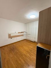 Location Appartement à Eixample Sud-Migdia. Piso de 3 habitaciones en alquiler en girona  amplio, luminoso y