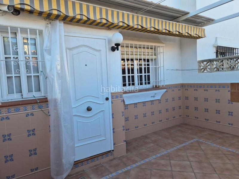 Foto 849b7cc7-3687-4a97-b88c-d05b0cd5bc65. Casa a schiera con camino parcheggio piscina in Torre de Benagalbón Rincón de la Victoria