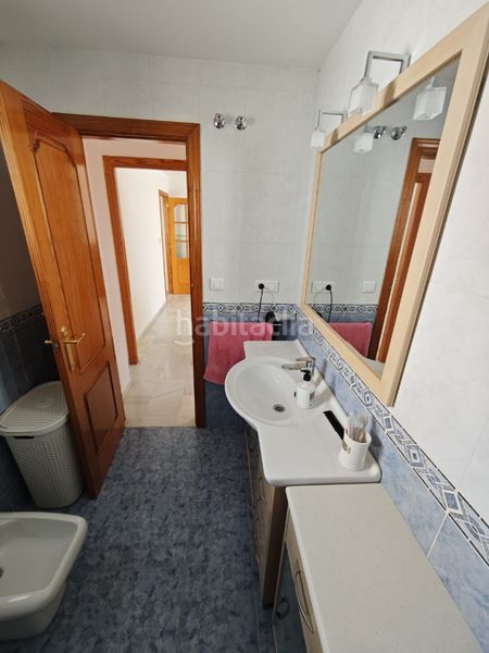 Foto 72420eae-85b1-4254-bbe5-90d208d385ec. Àtic a calle azucarera 15 a Paseo Marítimo de Levante Torre del Mar