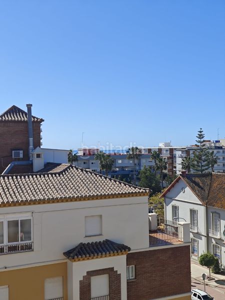 Foto c4fd0d9b-ff1b-4900-8b5e-db9e54d025c3. Àtic a calle azucarera 15 a Paseo Marítimo de Levante Torre del Mar