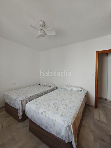 Foto efbefafd-9171-454d-a346-8f2bca8721c8. Àtic a calle azucarera 15 a Paseo Marítimo de Levante Torre del Mar