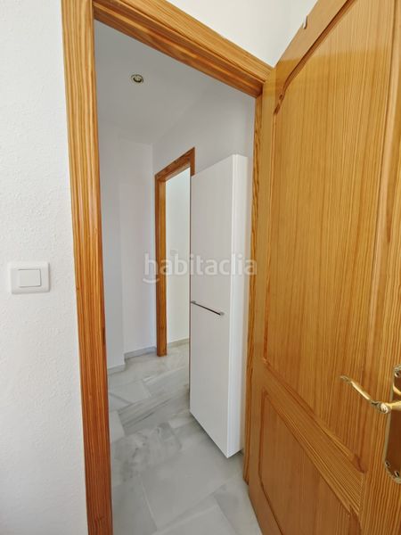 Foto f7fc720f-980f-46b4-a9d8-9ebc9c48d6fe. Àtic a calle azucarera 15 a Paseo Marítimo de Levante Torre del Mar