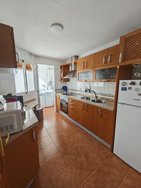 Foto fc285835-52bb-4070-ba9e-428347a9ee25. Àtic a calle azucarera 15 a Paseo Marítimo de Levante Torre del Mar