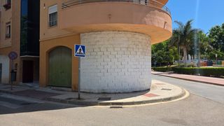 Geschäftsraum in Avenida villa de madrid 27. Local en velez malaga.