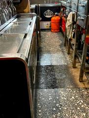 Traspaso Local Comercial en Bellvitge. Local en traspaso en lhospitalet de llobregat