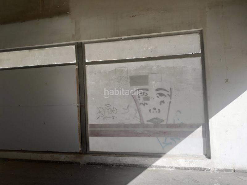 Foto b236ec48-b8ea-480b-ae46-19a7e3abe9b7. Nau industrial a Ca n'Aurell Terrassa