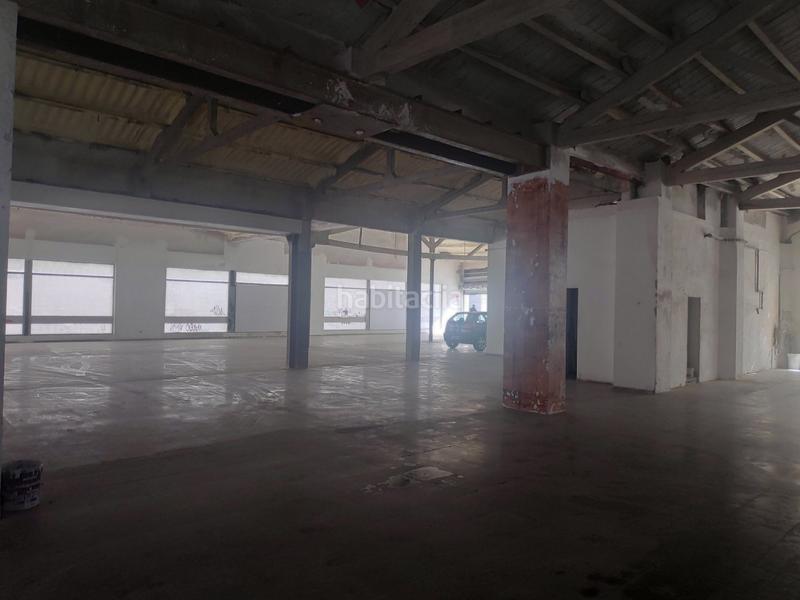 Foto c5fe2ec6-a9f4-4e26-8f59-2ff9deec28b7. Nau industrial a Ca n'Aurell Terrassa