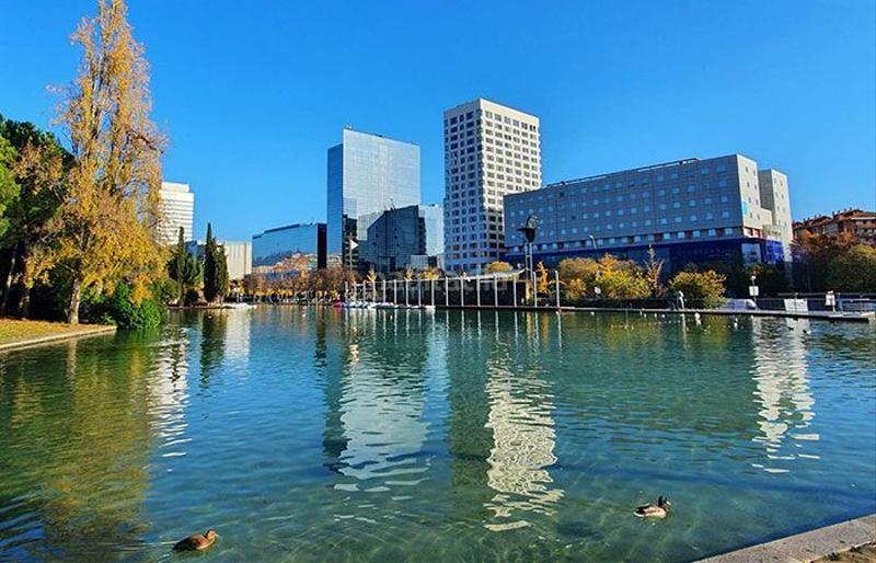 Foto f5efc7c9-e829-4242-9c04-f8fc20d49208. Pas-de-porte local commercial dans Centre Sabadell