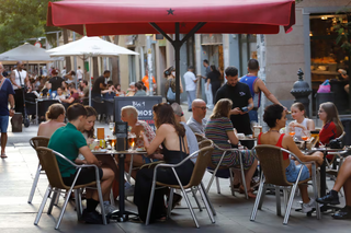 Trasps Local Comercial a Dreta de lEixample. Traspaso de restaurante italiano con licencia c3  zona muy trans