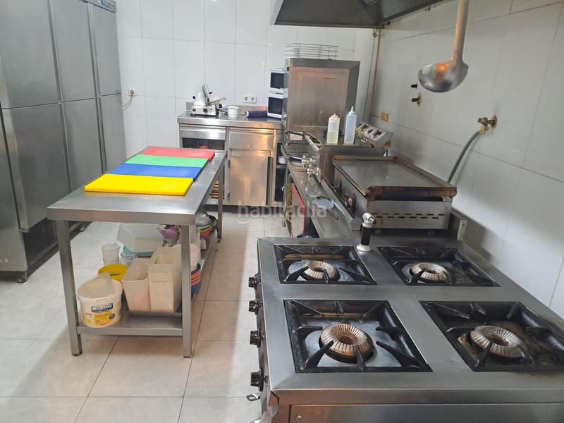 Foto c5ea8121-36f8-47c2-848f-cafd7ad6f6a9. Traspaso local comercial traspaso restaurante en sant martí! en Barcelona