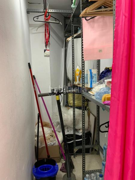 Foto 6e4f3bd2-e7fe-43fd-a2eb-68c4a2cb438f. Traspaso local comercial traspaso de boutique en esquina sant andreu, en Barcelona