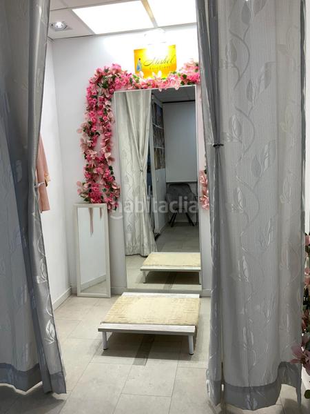 Foto 77d4017c-393f-446d-aa76-dffc45bdf93e. Traspaso local comercial traspaso de boutique en esquina sant andreu, en Barcelona