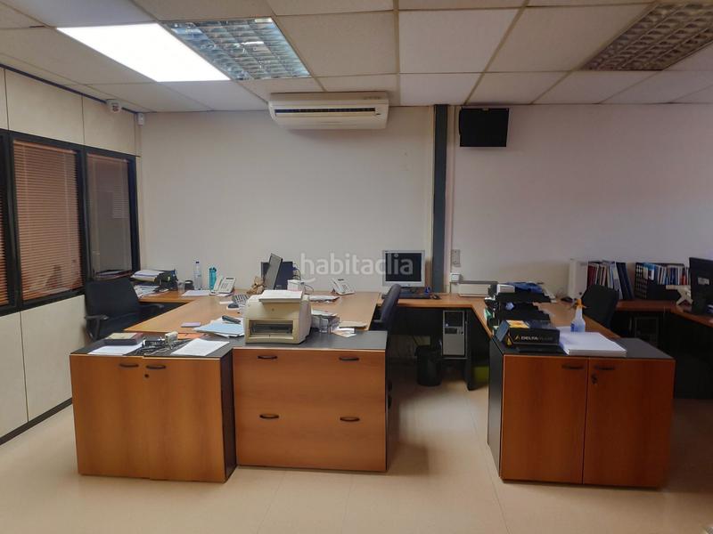 Foto 453196af-c242-46c3-a3ae-43ccbacf6801. Nau industrial a Centre Hospitalet de Llobregat (L´)