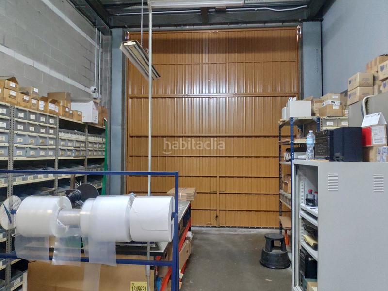 Foto d9a11de0-aa34-4417-a79d-a2c191ce8282. Nau industrial a Centre Hospitalet de Llobregat (L´)