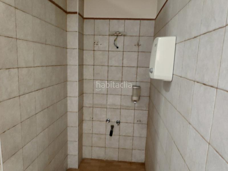 Foto db32feae-84f5-4035-b1de-cbd7dfa7c5f7. Locale commerciale in Lledoner Granollers