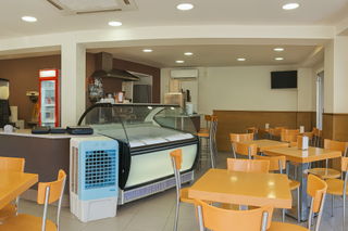 Traspàs Local Comercial a Canaletes - Turonet. Traspaso de cafetería con terraza en cerdanyola del vallès