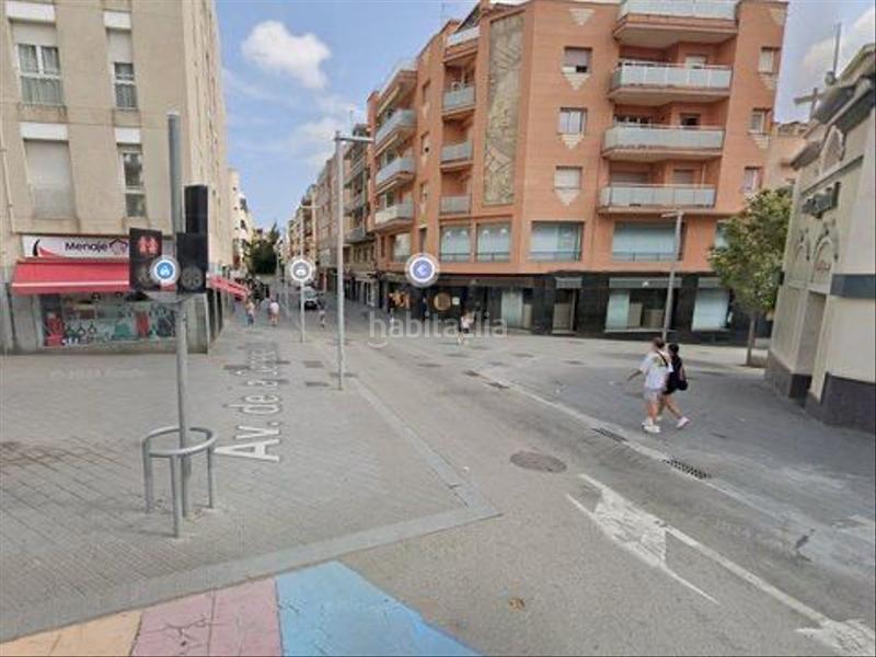Foto 296ffb0b-00e9-4f4a-ab5b-466c506fa9b2. Traspàs local comercial a Riu Sud Santa Coloma de Gramenet