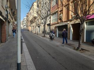 Geschäftsraum in Fondo. Venta local vacío en santa coloma de gramenet