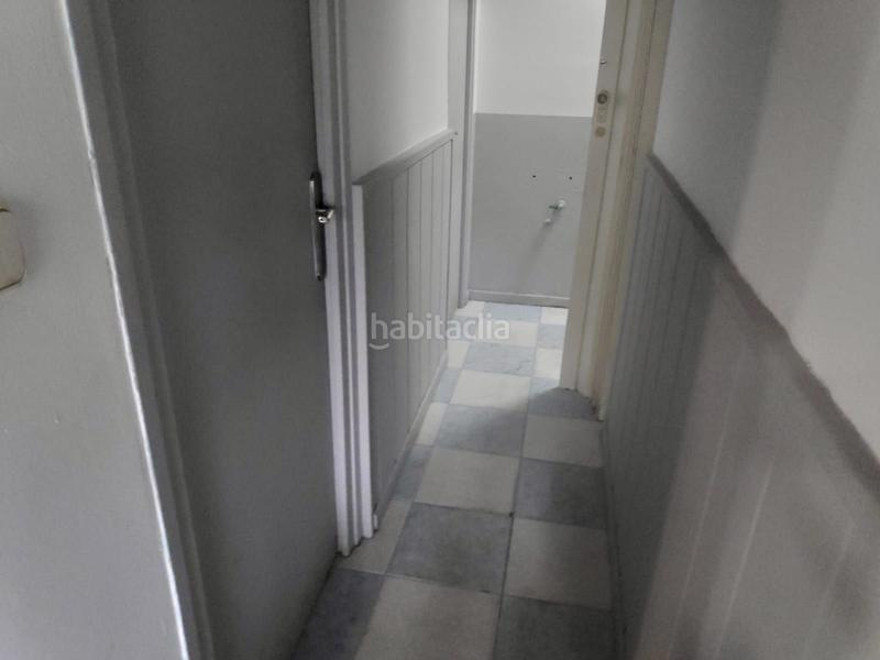 Foto 23d545ae-0841-4e1f-86c9-2d5e688059e9. Pas-de-porte local commercial dans Martinica - Ateneu Cerdanyola del Vallès