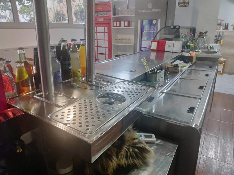 Foto a993fe9f-53e9-4ea0-a108-b13549eeb9f0. Traspàs local comercial a Martinica - Ateneu Cerdanyola del Vallès