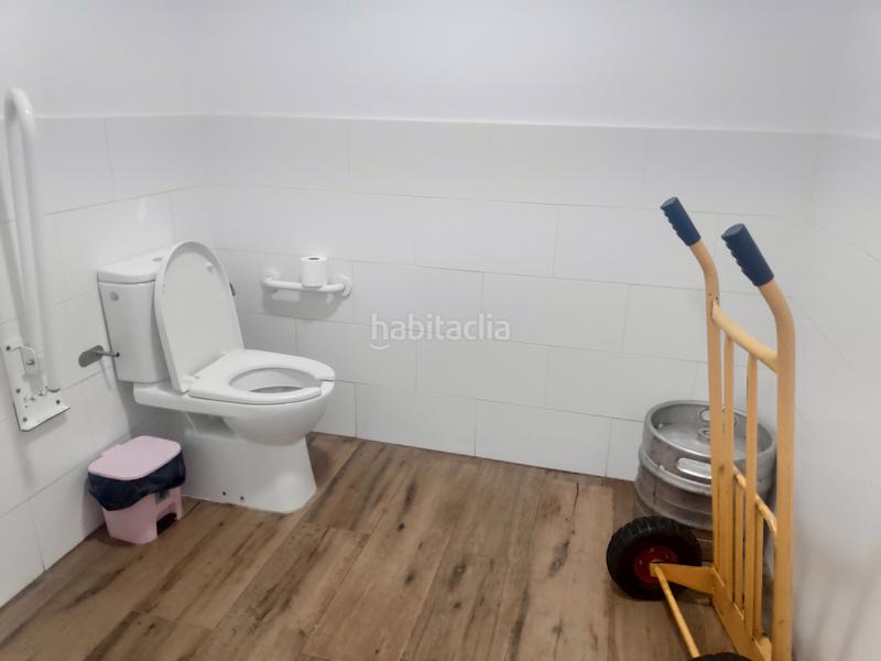 Foto 08209c4b-15d6-4a8e-91e9-d18b20359a8f. Traspàs local comercial a La Marina del Port Barcelona