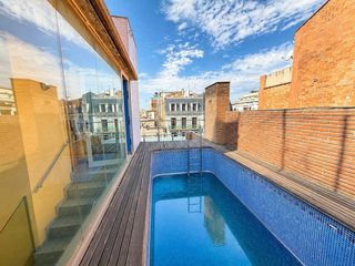 Building  Carrer de la marina. Edificio residencial en venta en la sagrada família