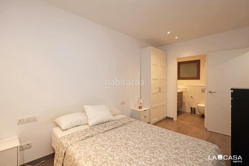 Foto d0906f4d-c557-4052-9d50-38b40b29028d. Etagenwohnung in Sant Antoni Barcelona