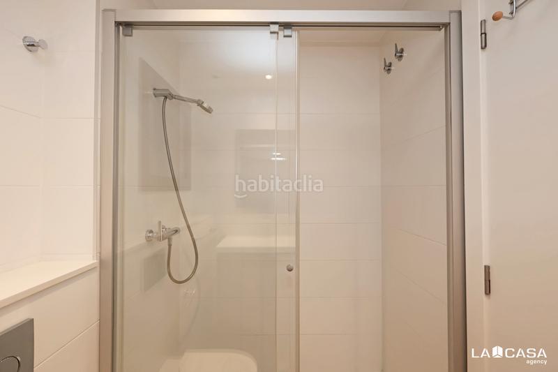 Foto fdeacb24-3f35-43d2-9097-63aa57ef27f1. Etagenwohnung in Sant Antoni Barcelona