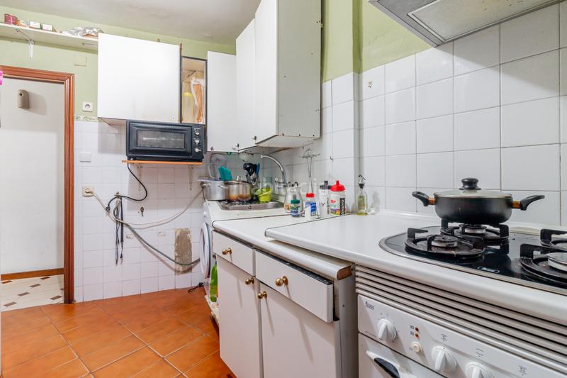 Foto 94ed8d8d-b01b-41bd-b939-389ceecff104. Piso vivienda con balcon ite apta en Buena Vista Madrid