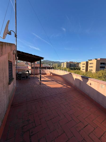 Foto 873991a2-254a-420e-b808-d0bd0c7ca8c9. Casa con riscaldamento parcheggio in Can Tintorer-Can Tries Gavà