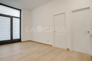 Erdgeschoss  Carrer de sant antoni maria claret