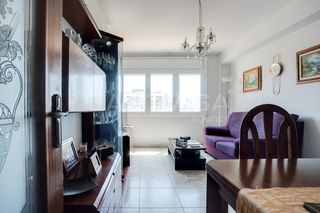 Pis  Carrer de jaume huguet. Para entrar a vivir  vistas al mar